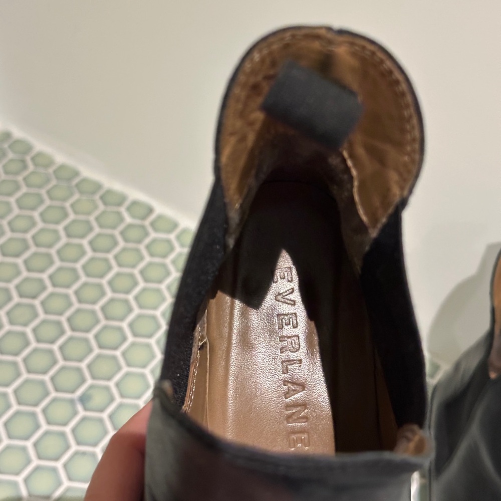 Everlane The Chelsea Boot - Picture 3 of 5